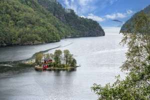19-Manfred-SassNorwegenInsel-im-Lovrafjorden